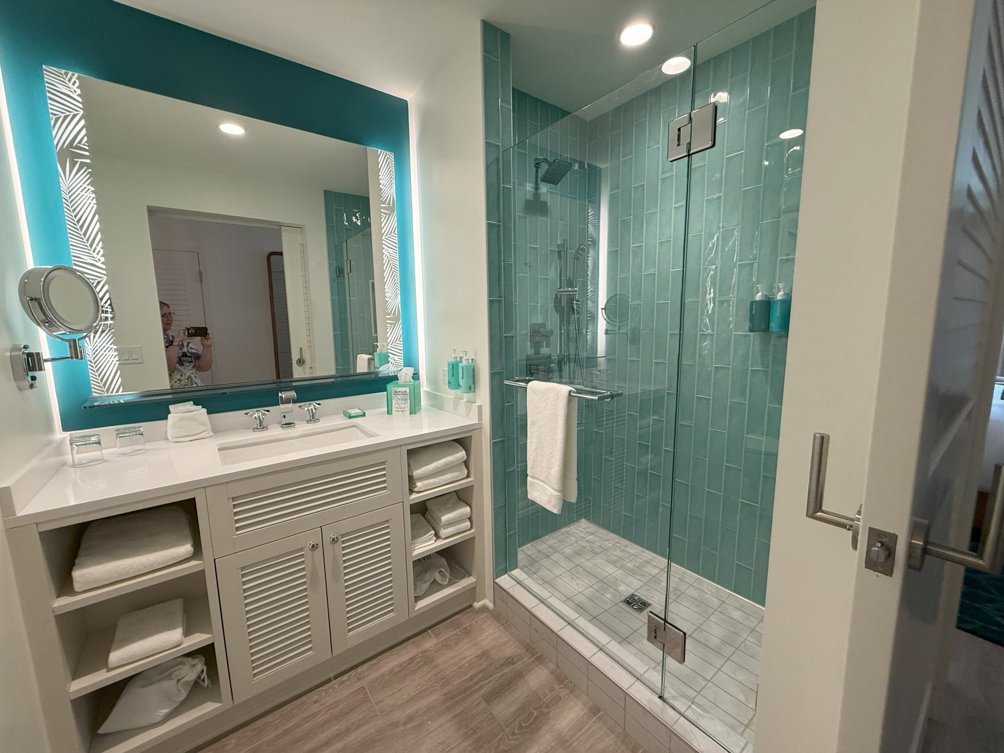 Check out the bathrooms in the hotel rooms!