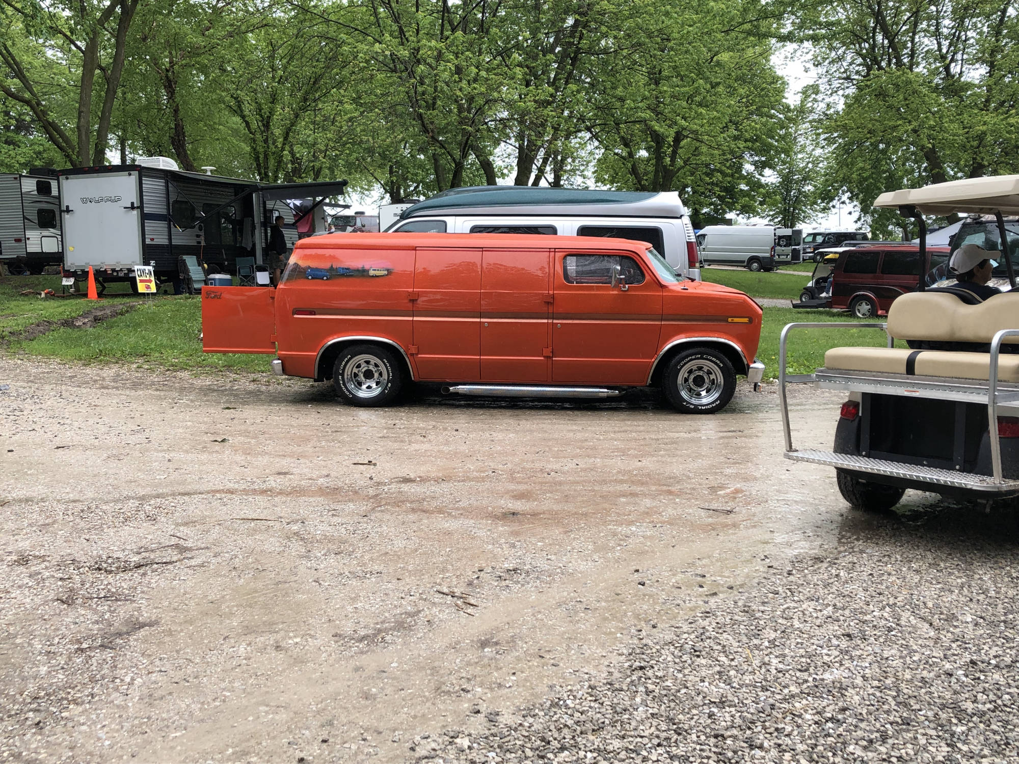 Mike & Suzy Phillips Panel Trucck - 3 Trails Vans