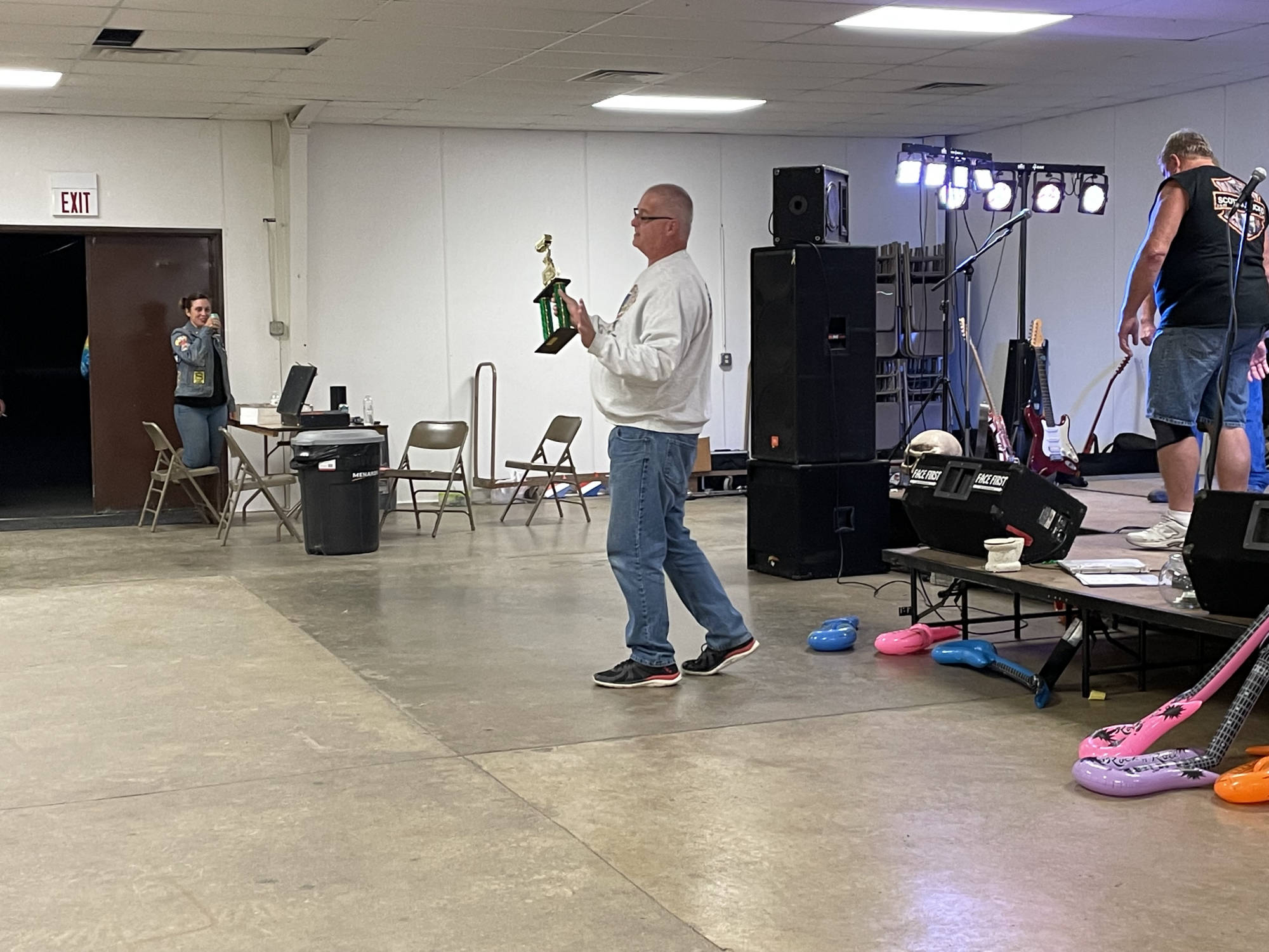 Mike & Suzy Phillips Panel Trucck - 3 Trails Vans